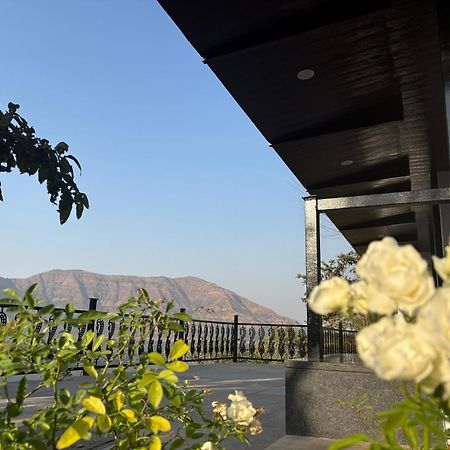 The Green Gate Resort Mulshi Exteriör bild