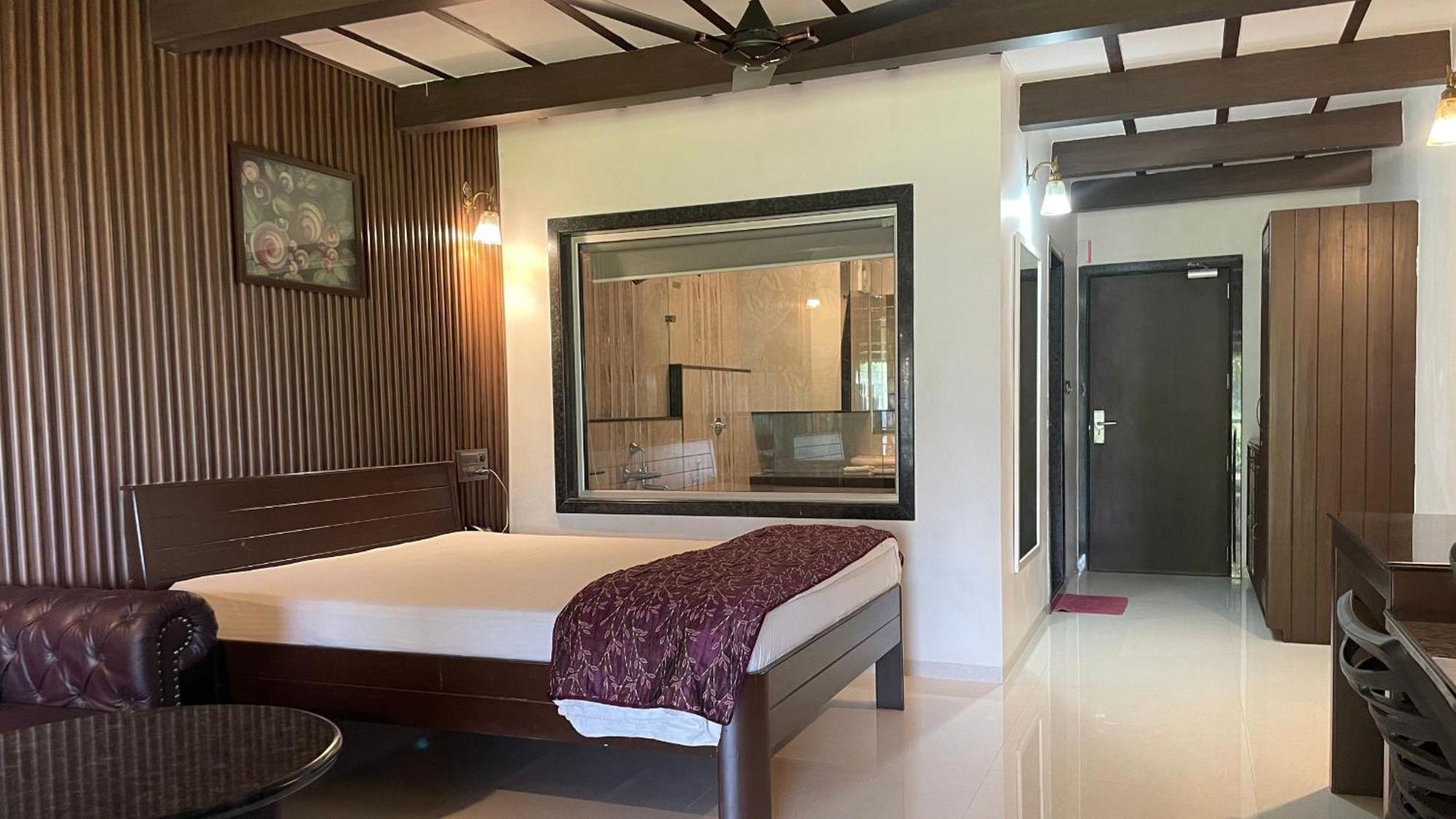 The Green Gate Resort Mulshi Exteriör bild