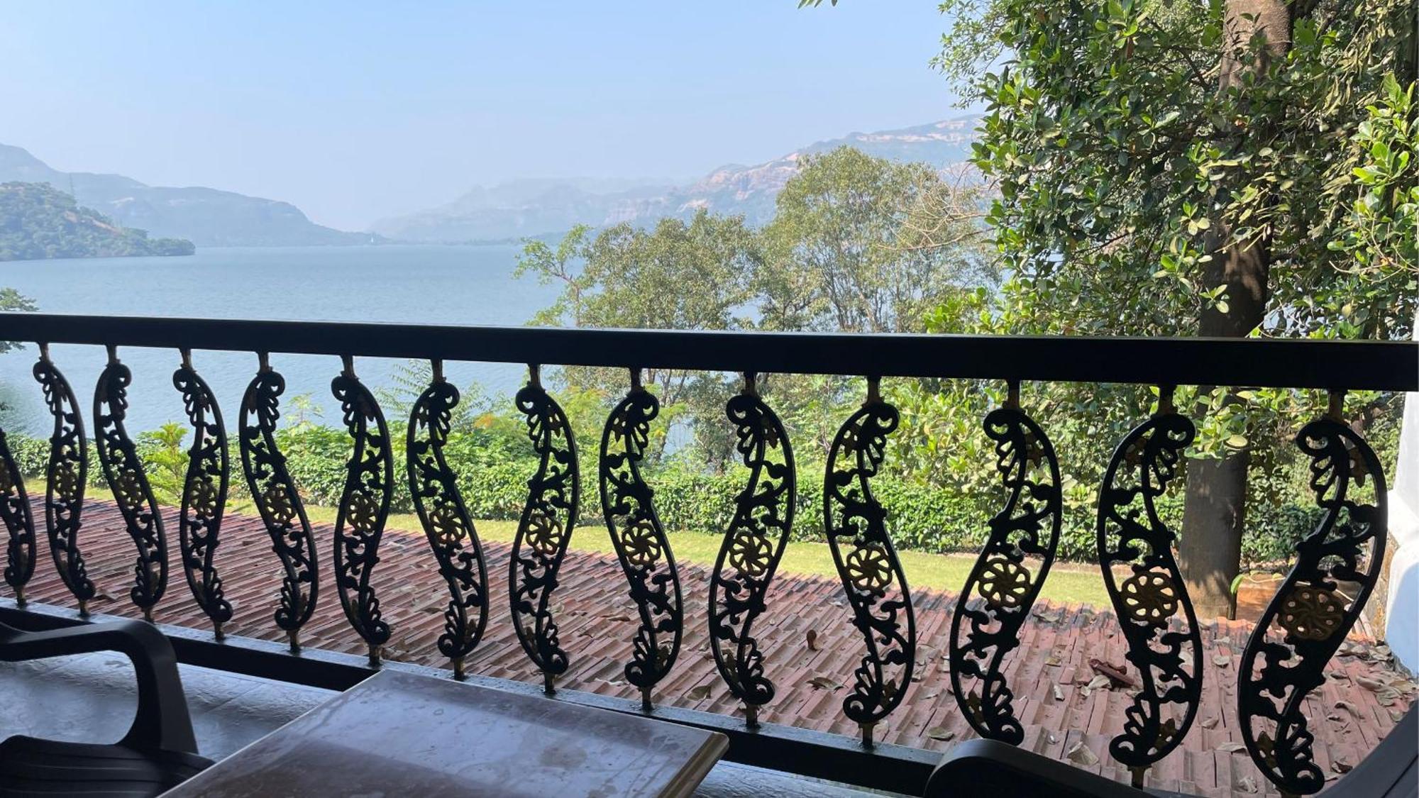 The Green Gate Resort Mulshi Exteriör bild